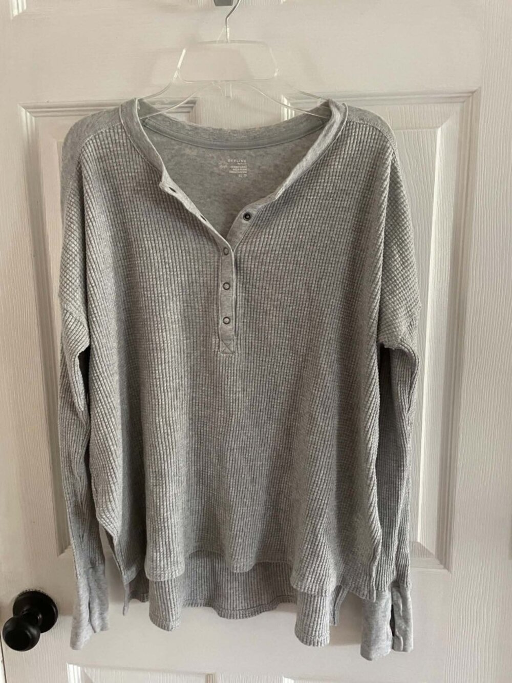 Offline Aerie Gray Waffle Knit Henley Button Up XS Like New